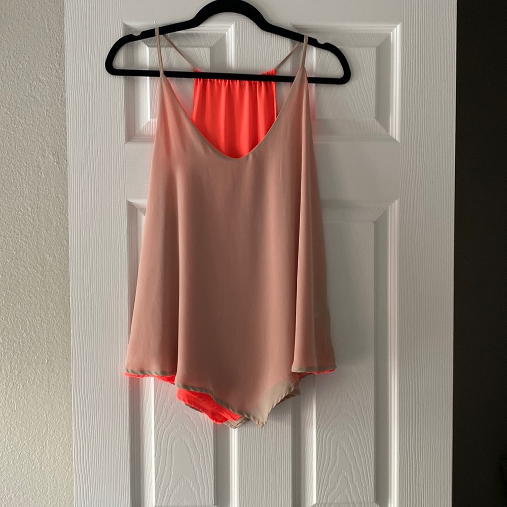 Reversible Tank